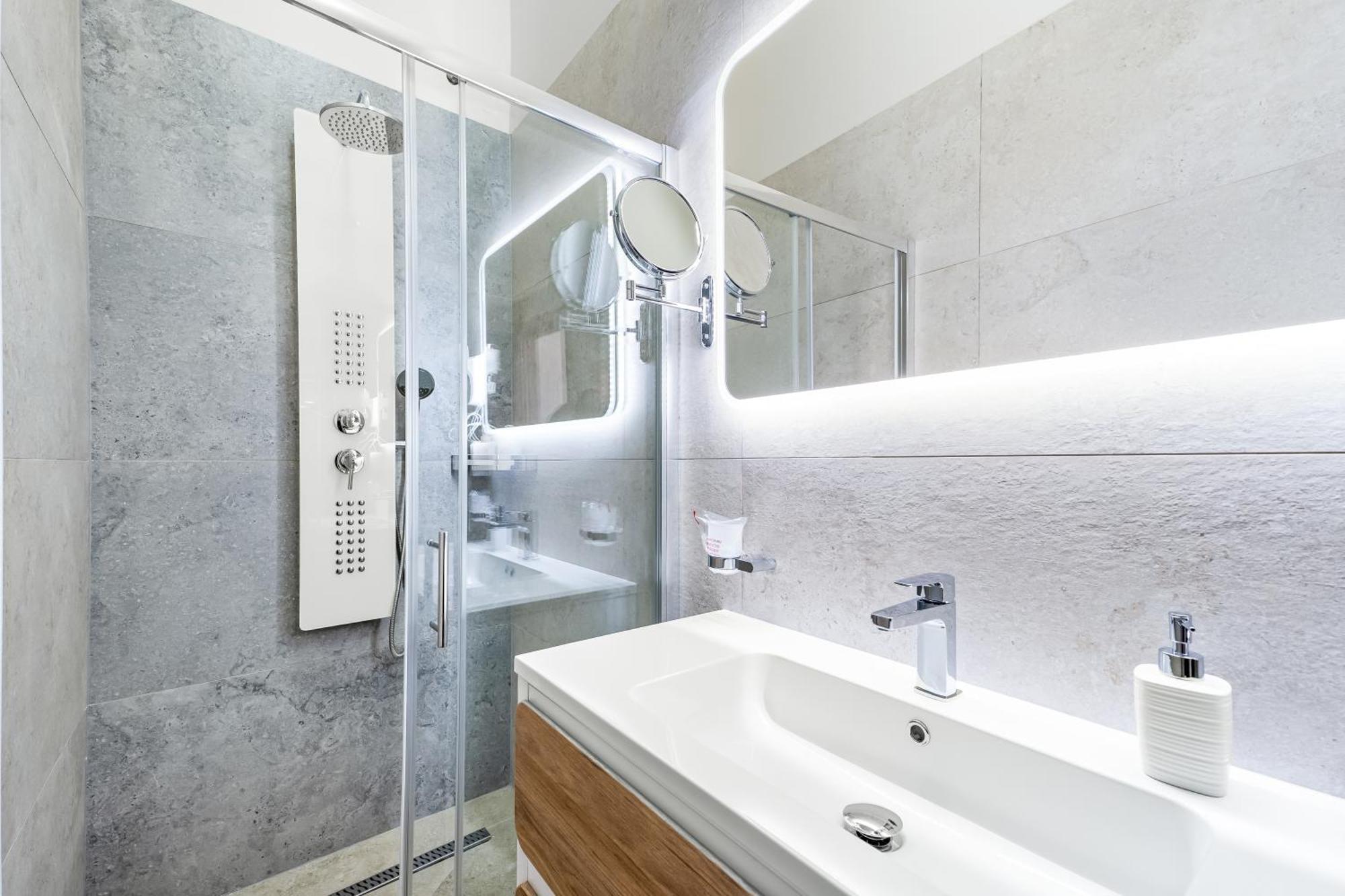 Hotel Dua Residence Пореч Екстериор снимка